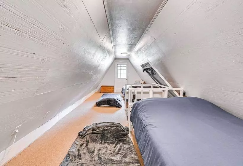 5 Mi To Cave Run Lake: Wellington Cabin W/ Deck!