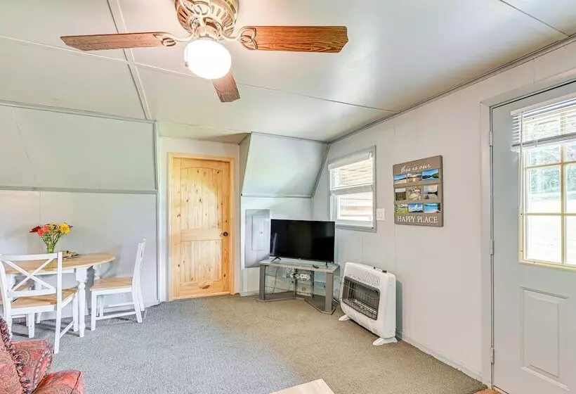 5 Mi To Cave Run Lake: Wellington Cabin W/ Deck!