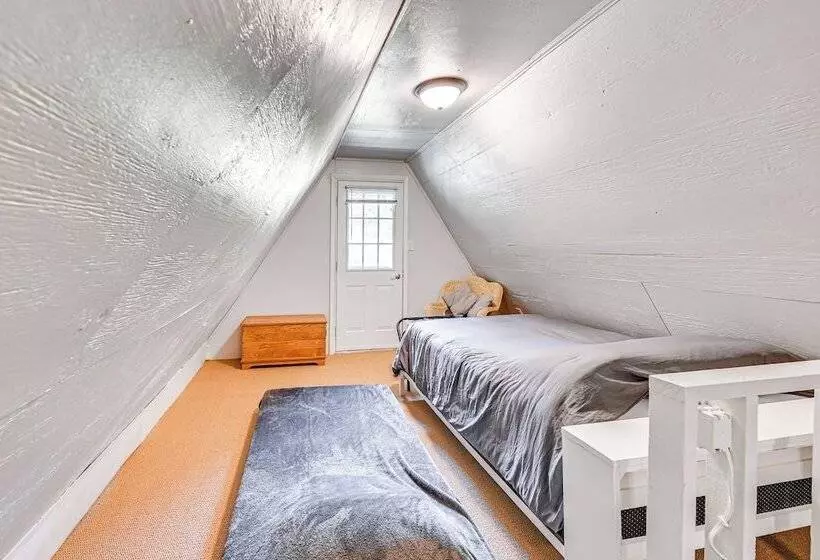 5 Mi To Cave Run Lake: Wellington Cabin W/ Deck!