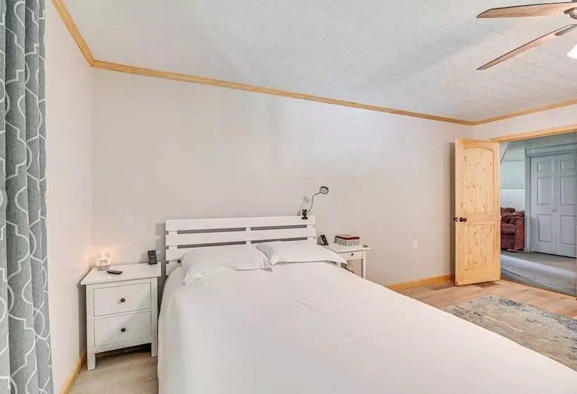 5 Mi To Cave Run Lake: Wellington Cabin W/ Deck!