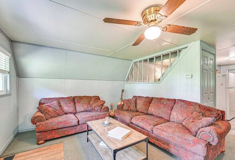 5 Mi To Cave Run Lake: Wellington Cabin W/ Deck!