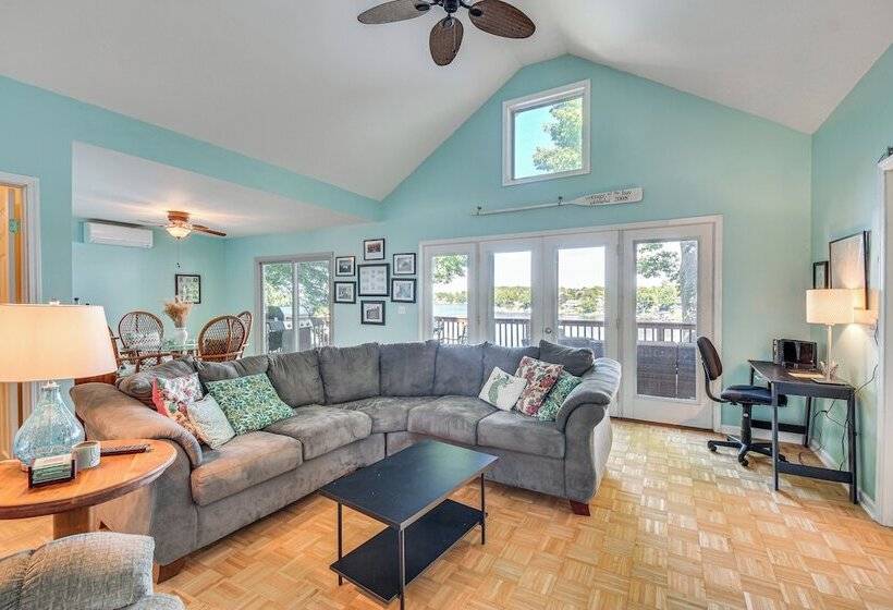 Charming Wolcott Cottage W/ Fire Pit & Mini Dock