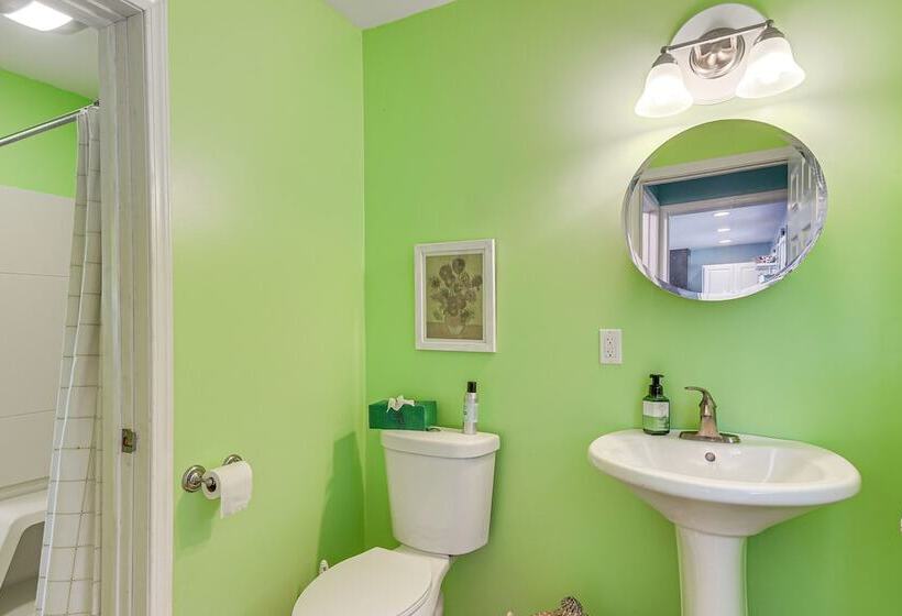 Charming Wolcott Cottage W/ Fire Pit & Mini Dock