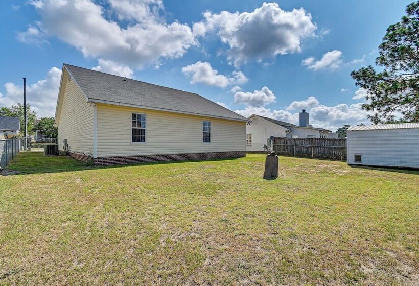 Convenient Hope Mills Home ~ 6 Mi To Fayetteville!