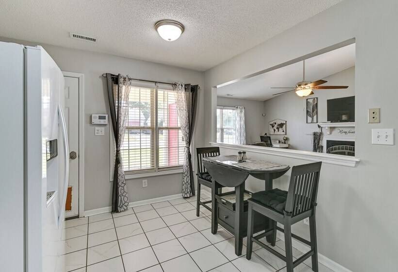 Convenient Hope Mills Home ~ 6 Mi To Fayetteville!