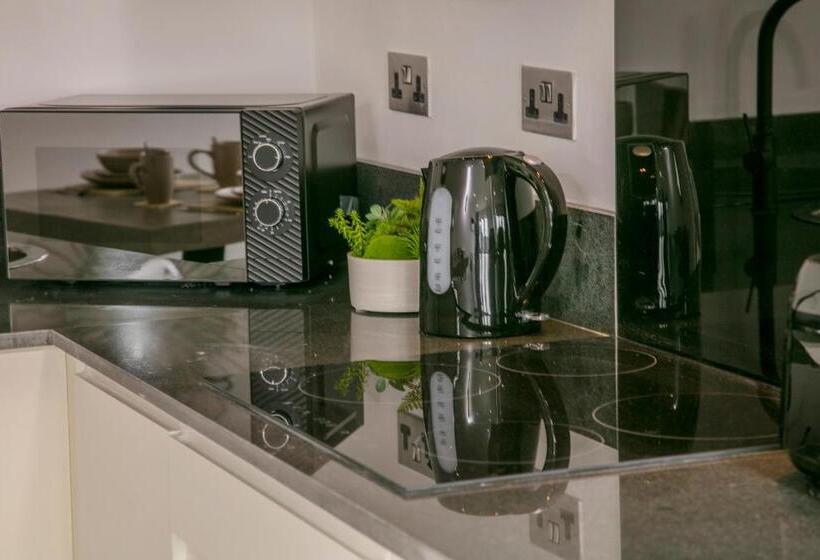 Dockside Aparthotel, Best Western Signature Collection