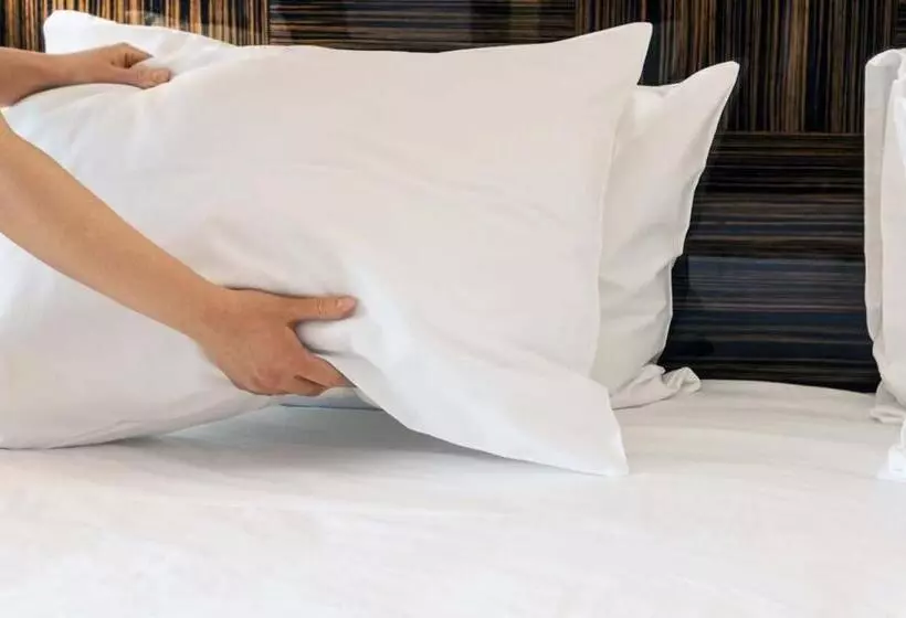 Dockside Aparthotel, Best Western Signature Collection