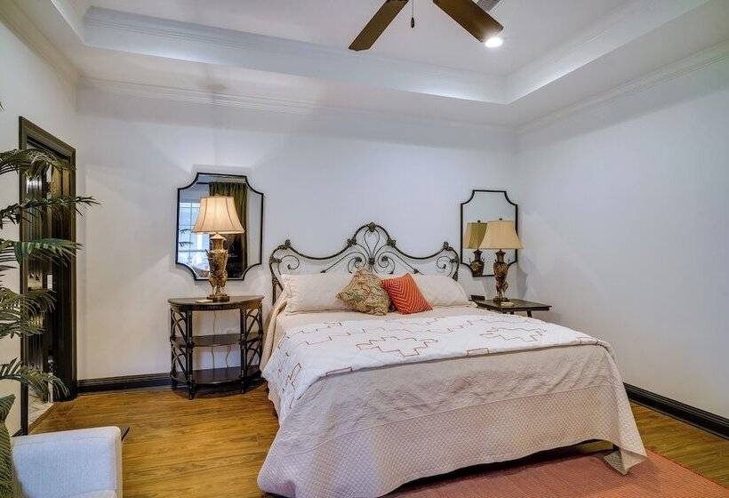 Elegant Baton Rouge Home W/ Yard ~ 3 Mi To Lsu!