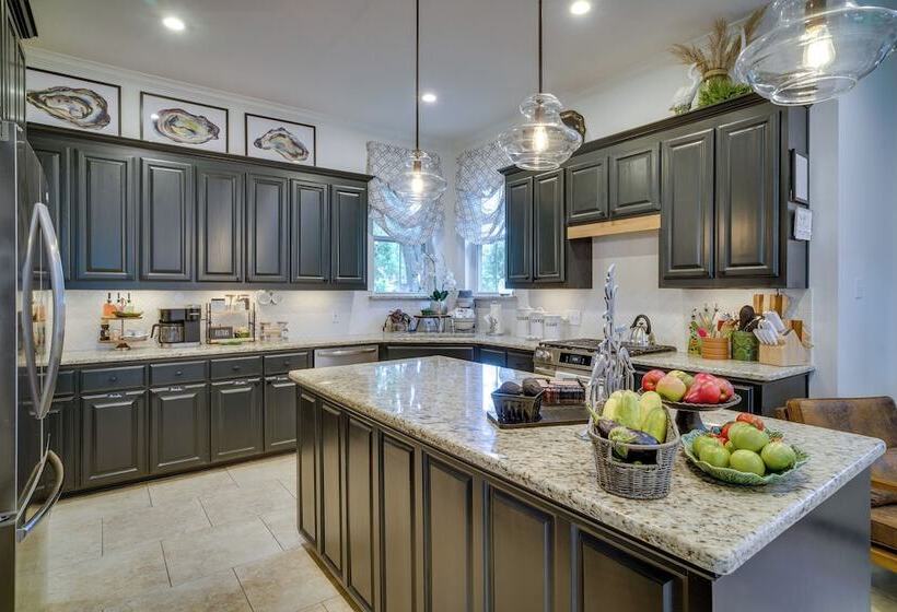 Elegant Baton Rouge Home W/ Yard ~ 3 Mi To Lsu!