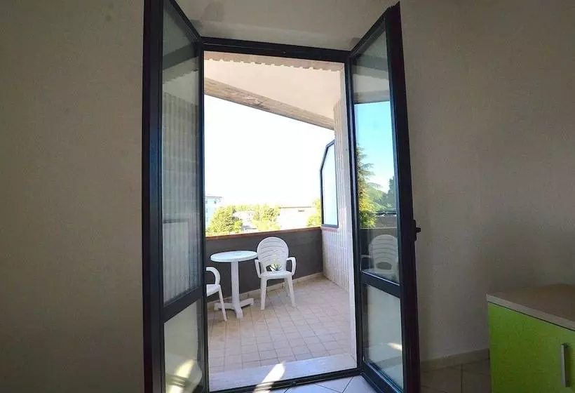 簡易ホテル Residence Leccio