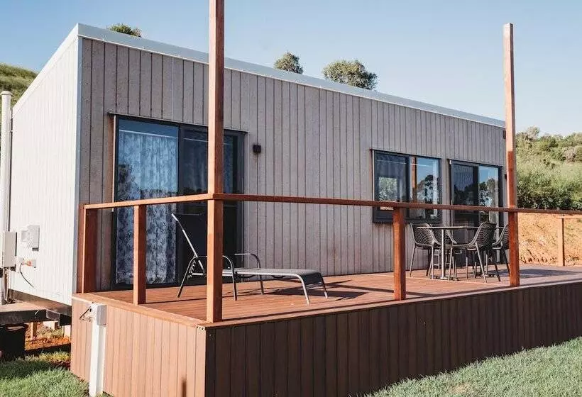 Maaseutuhotelli High Valley Dawn Permaculture Farm