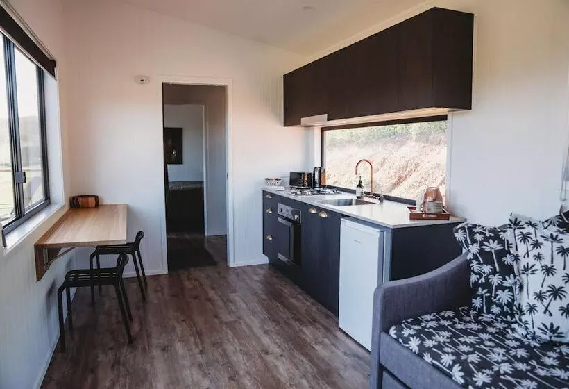 Maaseutuhotelli High Valley Dawn Permaculture Farm