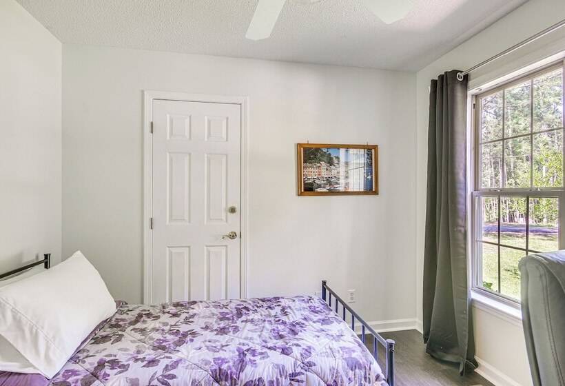 Lovely Mccormick Home In Savannah Lakes Village