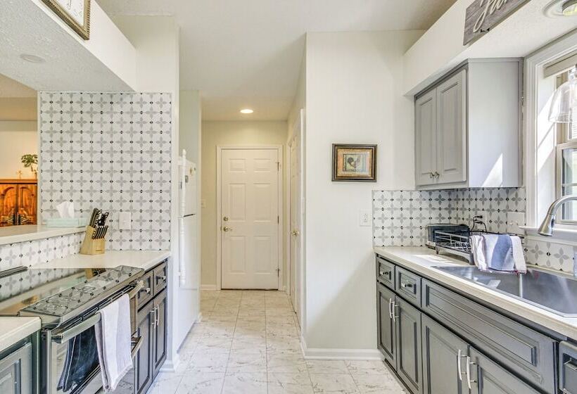 Lovely Mccormick Home In Savannah Lakes Village