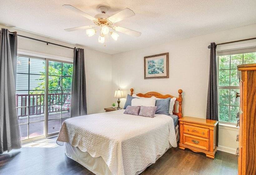 Lovely Mccormick Home In Savannah Lakes Village