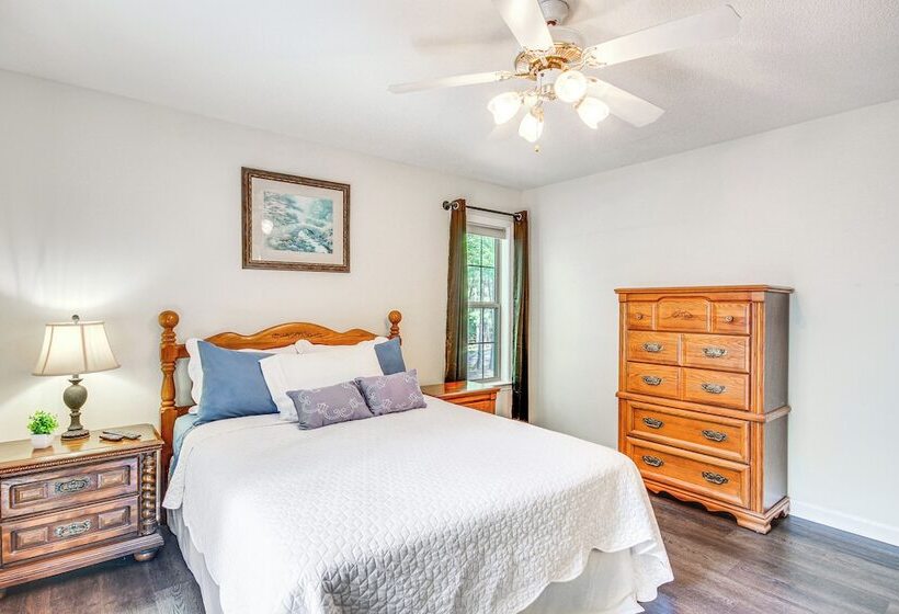 Lovely Mccormick Home In Savannah Lakes Village