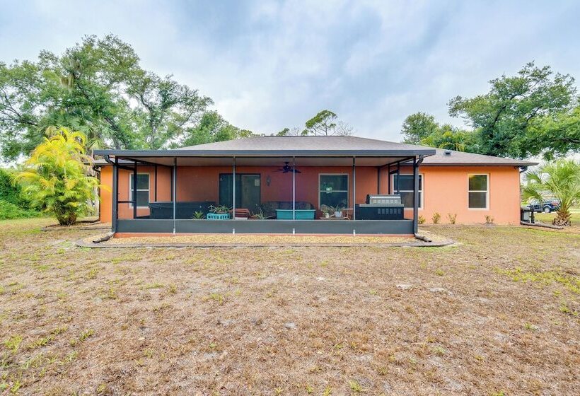 North Port Home W/ Charming Lanai ~ 7 Mi To Beach