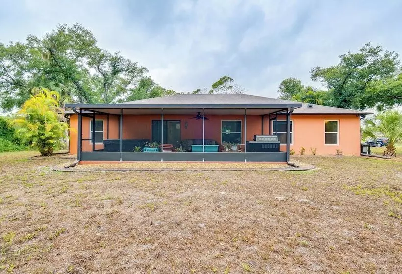 North Port Home W/ Charming Lanai ~ 7 Mi To Beach