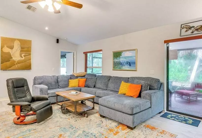 North Port Home W/ Charming Lanai ~ 7 Mi To Beach