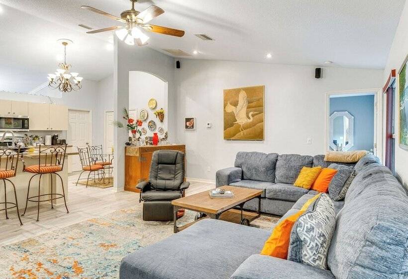 North Port Home W/ Charming Lanai ~ 7 Mi To Beach