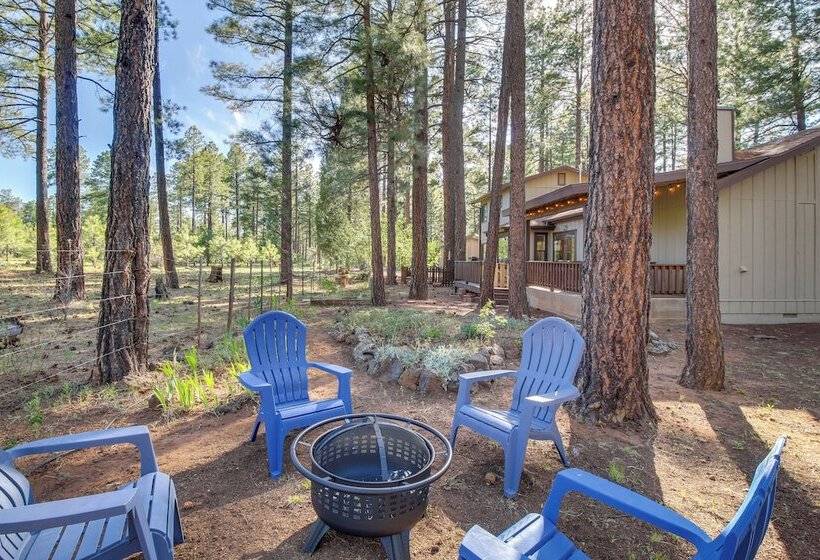 Peaceful Pinetop Cabin W/ Deck & Fire Pit!
