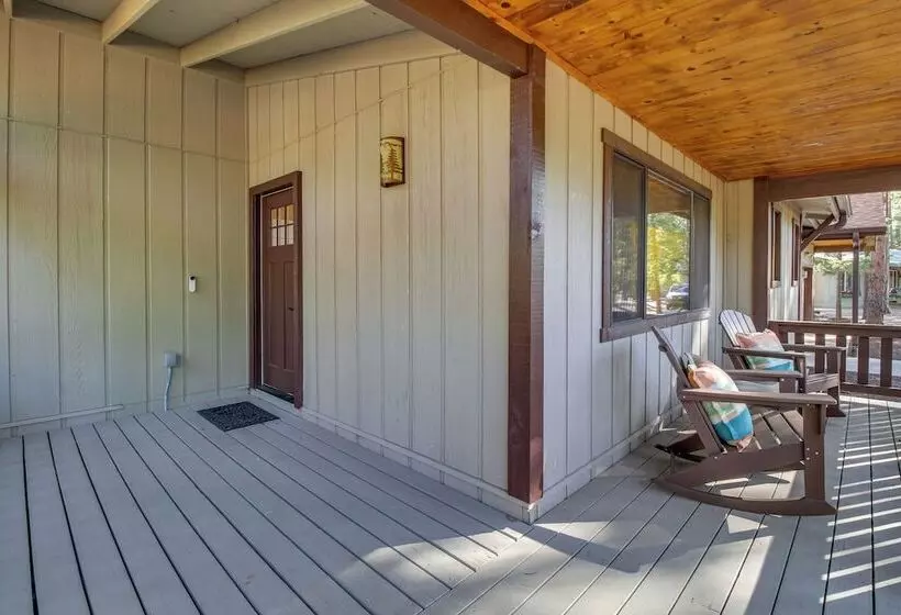 Peaceful Pinetop Cabin W/ Deck & Fire Pit!