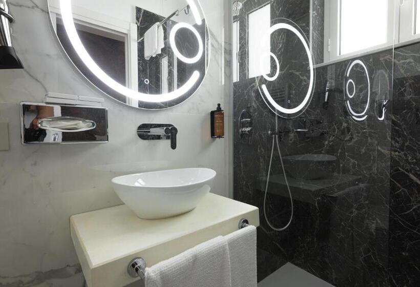 پانسیون The Dome Guest House