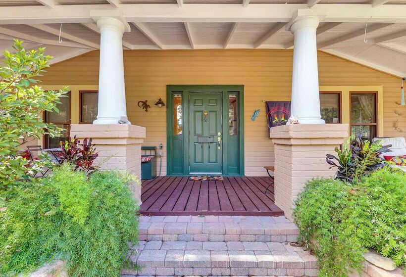 Pet Friendly Tampa Home In Walkable Neighborhood!