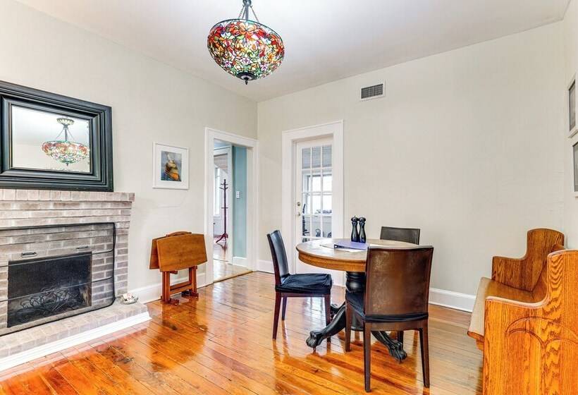 Pet Friendly Tampa Home In Walkable Neighborhood!