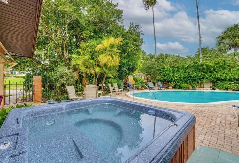 Lanai, Hot Tub & Pool: Haines City Retreat!