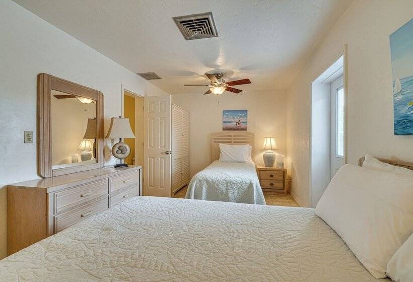 Lanai, Hot Tub & Pool: Haines City Retreat!