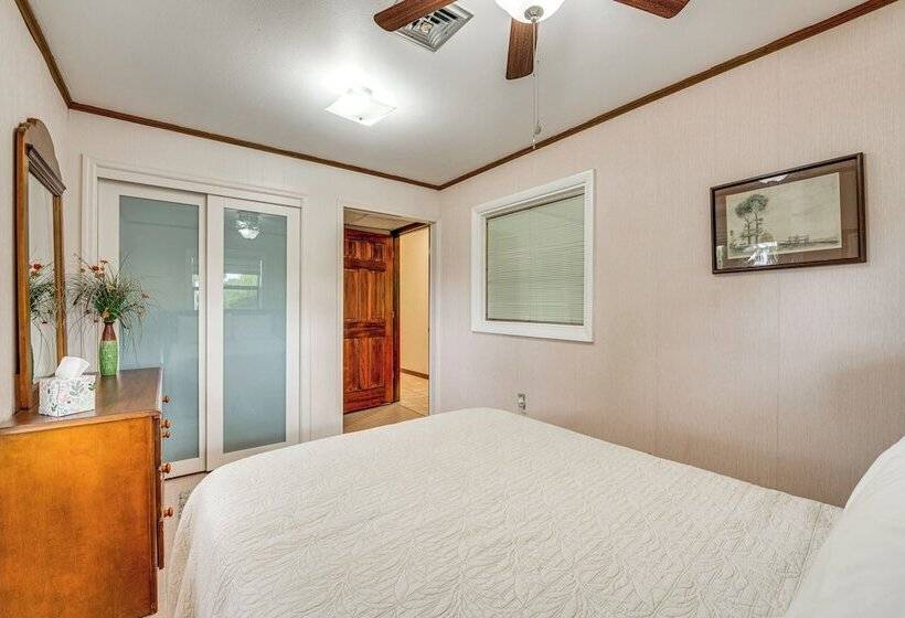 Lanai, Hot Tub & Pool: Haines City Retreat!