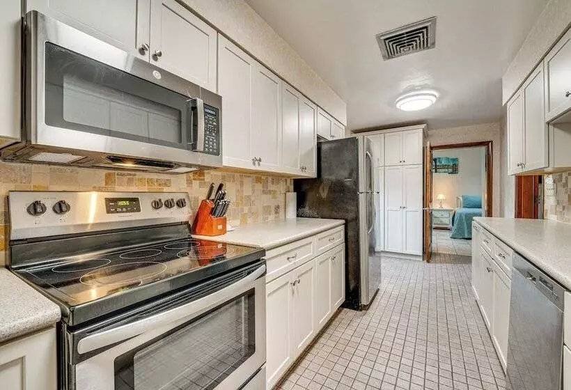 Lanai, Hot Tub & Pool: Haines City Retreat!