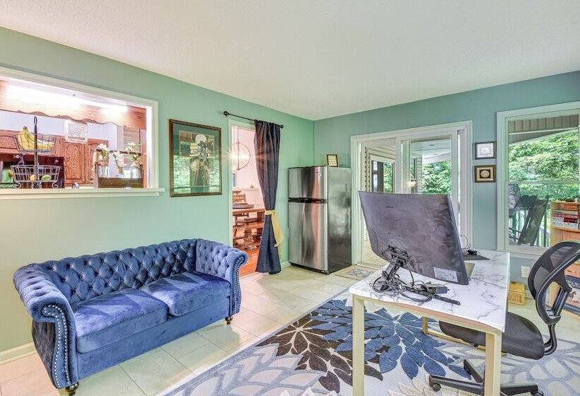 Spacious Home In Hiawassee W/ Mountain Views!