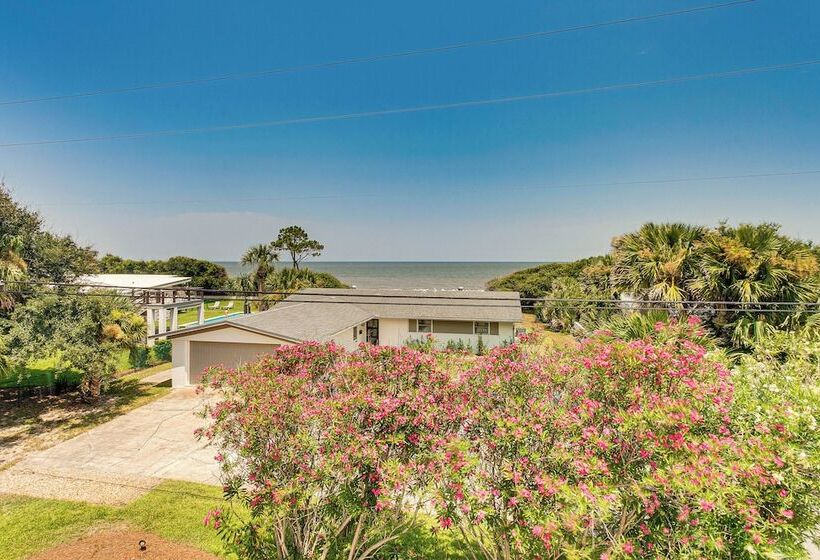 Spacious Jekyll Island Home: Steps To The Ocean!