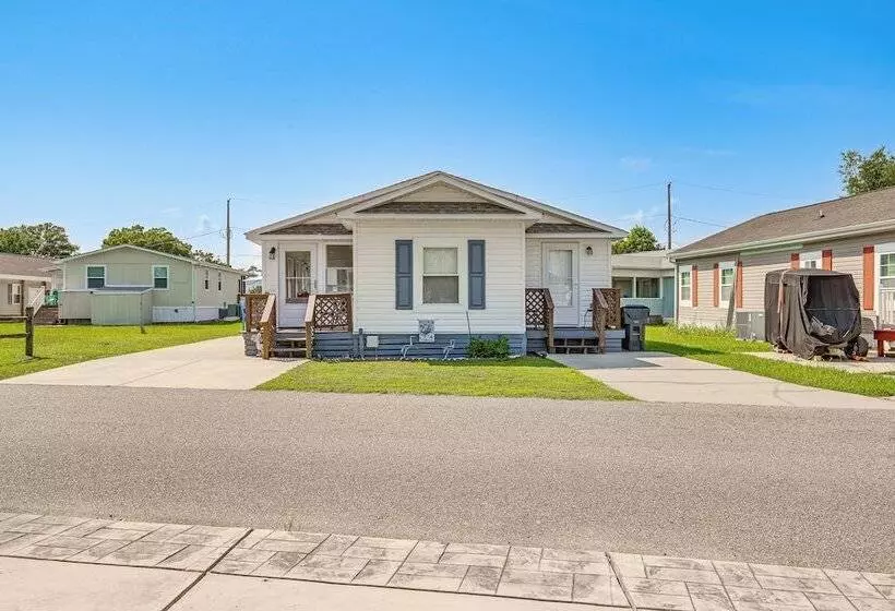 1/2 Mi To Ocean: Surfside Beach Resort Home