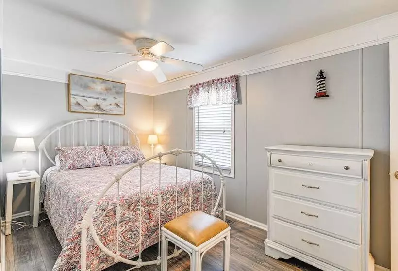 1/2 Mi To Ocean: Surfside Beach Resort Home