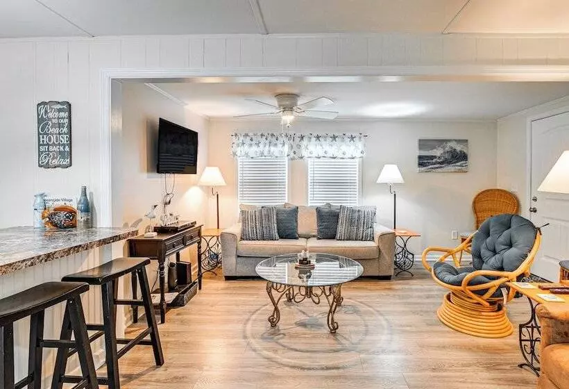 1/2 Mi To Ocean: Surfside Beach Resort Home