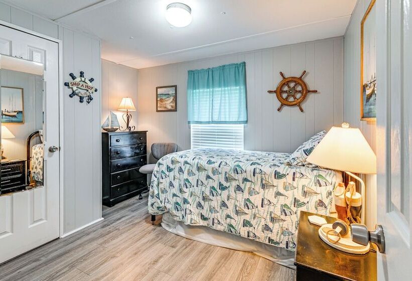 1/2 Mi To Ocean: Surfside Beach Resort Home