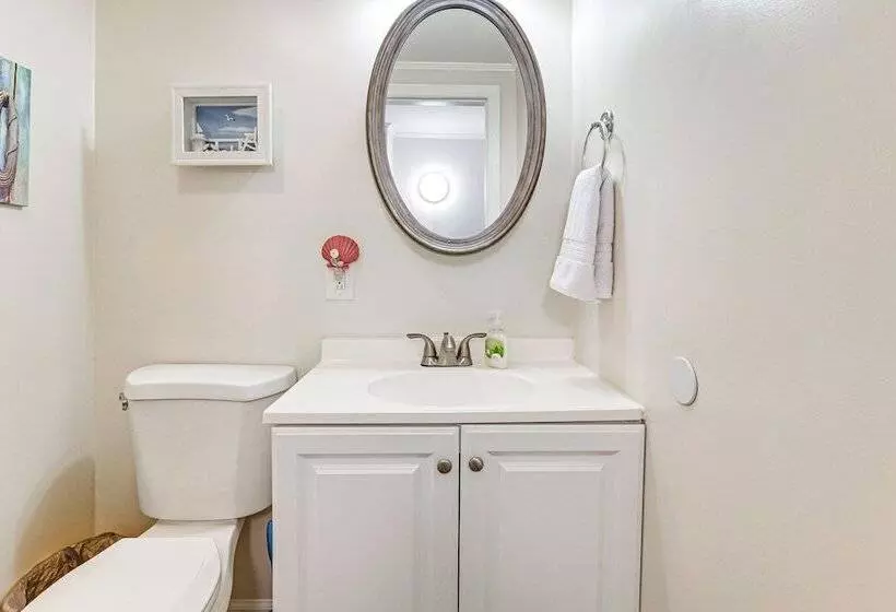 1/2 Mi To Ocean: Surfside Beach Resort Home