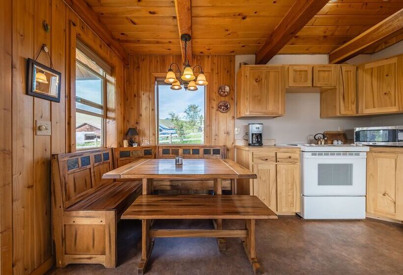 The Cabin On The Ranch