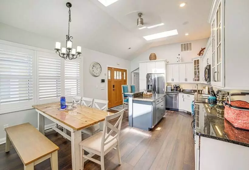 Waterfront Clarklake Escape   Deck, Dock & Views