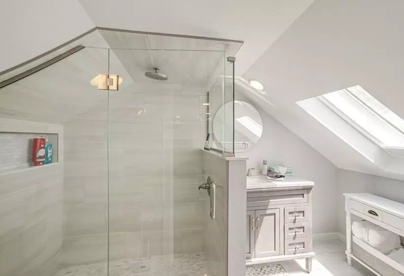 Waterfront Clarklake Escape   Deck, Dock & Views