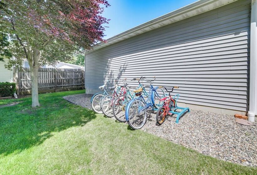 Waterfront Clarklake Escape Deck, Dock & Views