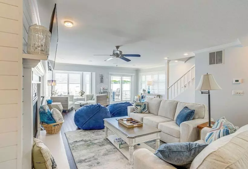 Waterfront Clarklake Escape   Deck, Dock & Views