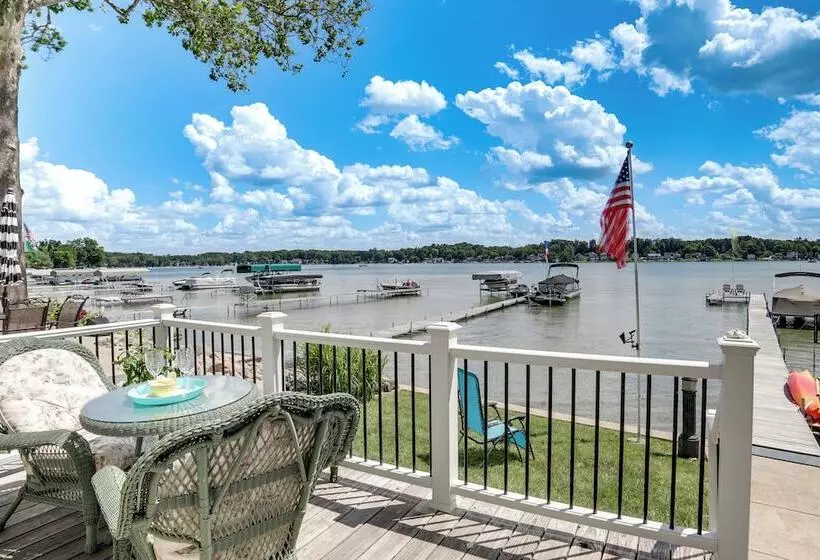 Waterfront Clarklake Escape   Deck, Dock & Views