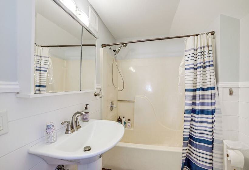 Waterfront Clarklake Escape Deck, Dock & Views