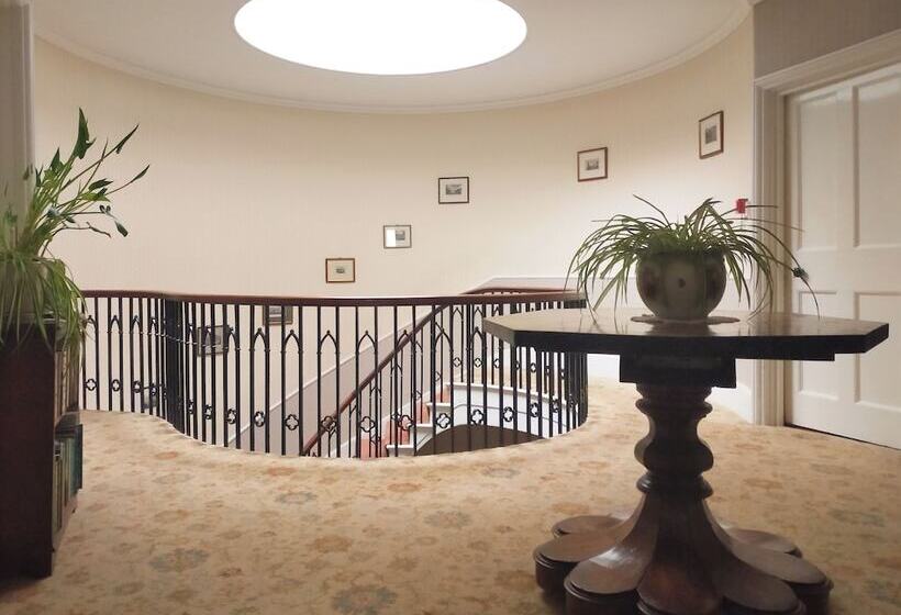 مبيت وإفطار Woodlands Teignmouth