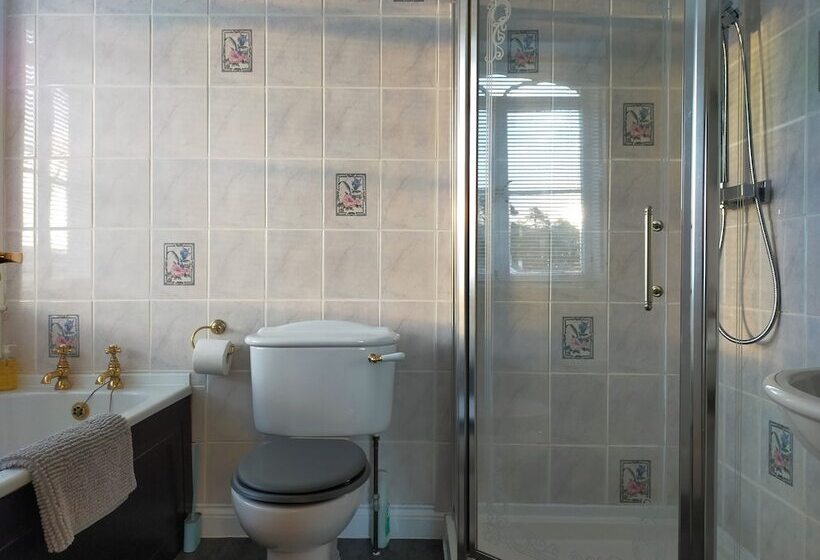 مبيت وإفطار Woodlands Teignmouth