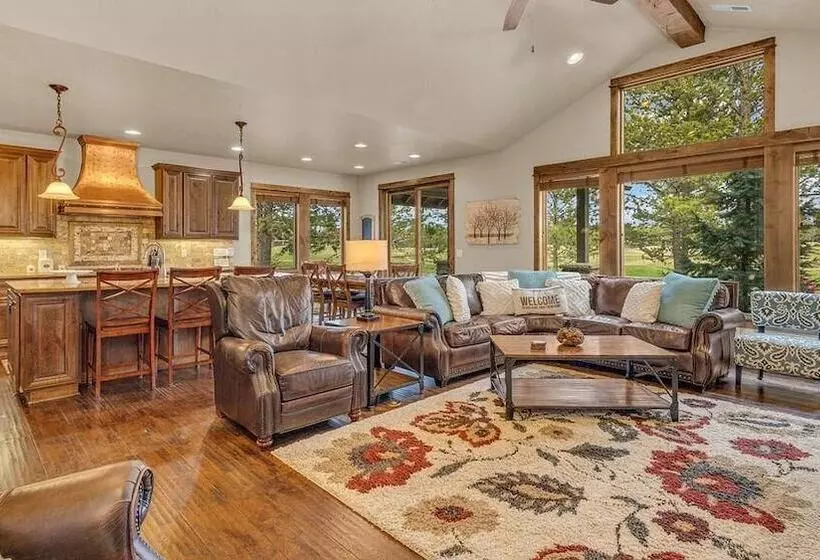 Caldera Cabin 6